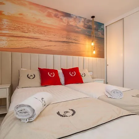 Ponderosa 611, Americas, One Bedroom With Large Terrace And Ocean View, Next To Siam Park 아파트 Playa Feñabe