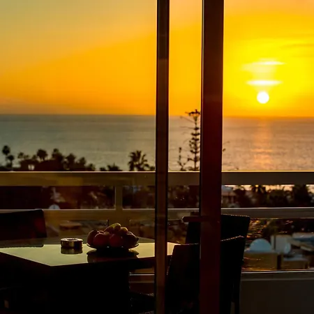 Apartamento Ponderosa 611, Americas, One Bedroom With Large Terrace And Ocean View, Next To Siam Park